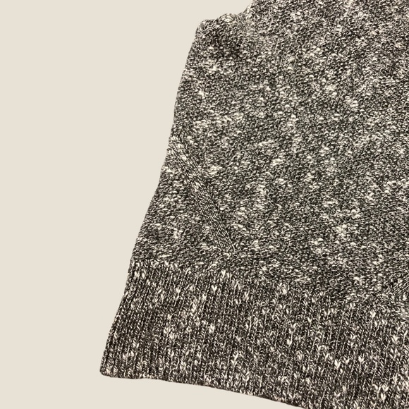 Abercrombie and Finch Knit Top - Picture 4 of 7